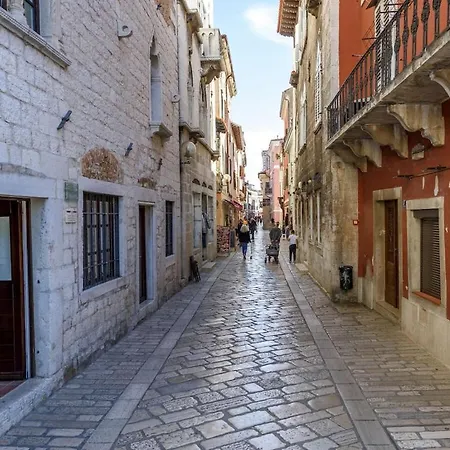 Urban Loft Marafor Πόρετς